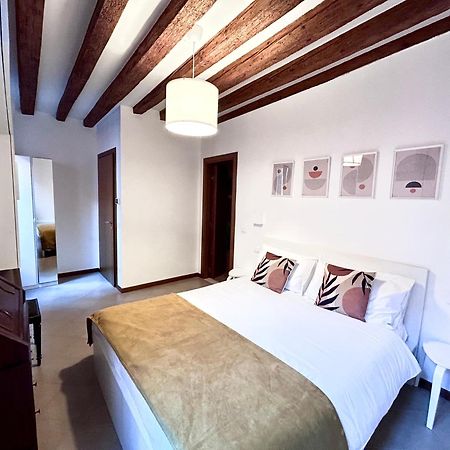 Central Flat Romantic Domus Remedio Venise Extérieur photo