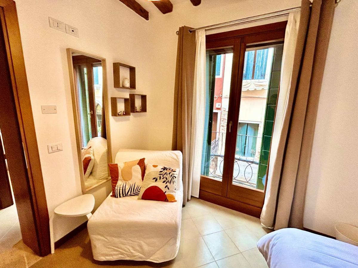 Central Flat Romantic Domus Remedio Venise Extérieur photo